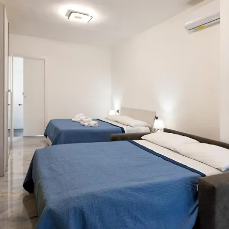 Lägenhetshotell Infinity Con Parcheggio