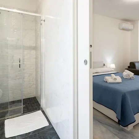 Lägenhetshotell Infinity Con Parcheggio