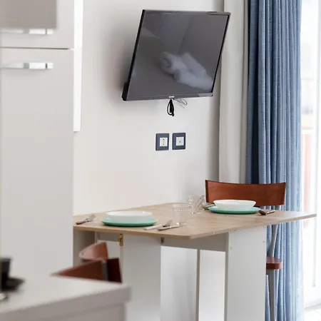 Lägenhetshotell Infinity Con Parcheggio