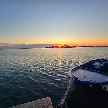 Infinity Con Parcheggio Lägenhetshotell 4*